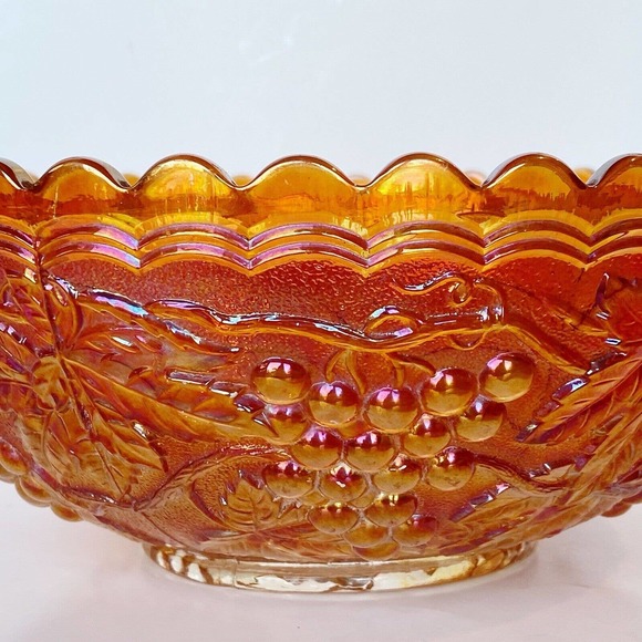 Vtg Imperial Grape Pattern Carnival Glass Bowl Marigold Iridescent Leaves 8.75" - Picture 4 of 9